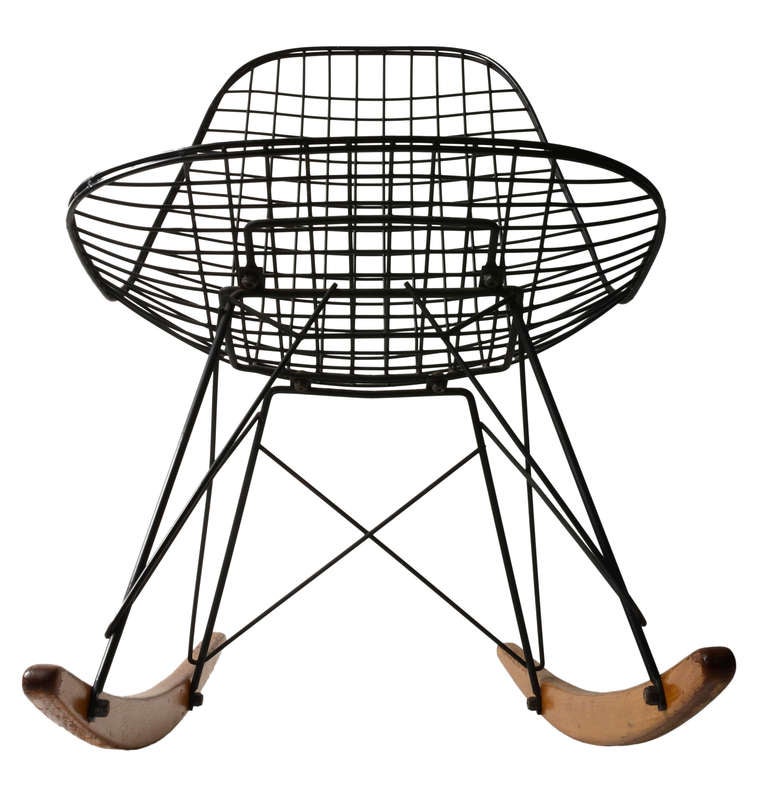 Eames Wire Rocker