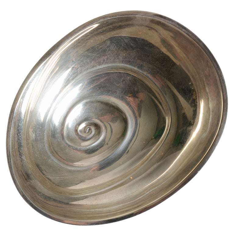 Tapio Wirkkala's Snail bowl in silver