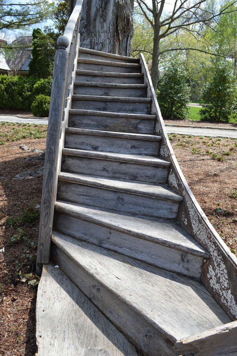 19th Century Chestnut French  Staircase For Sale 3