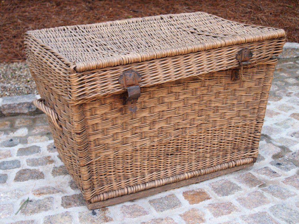 20th Century Large French Wicker square top basket with metal buckles