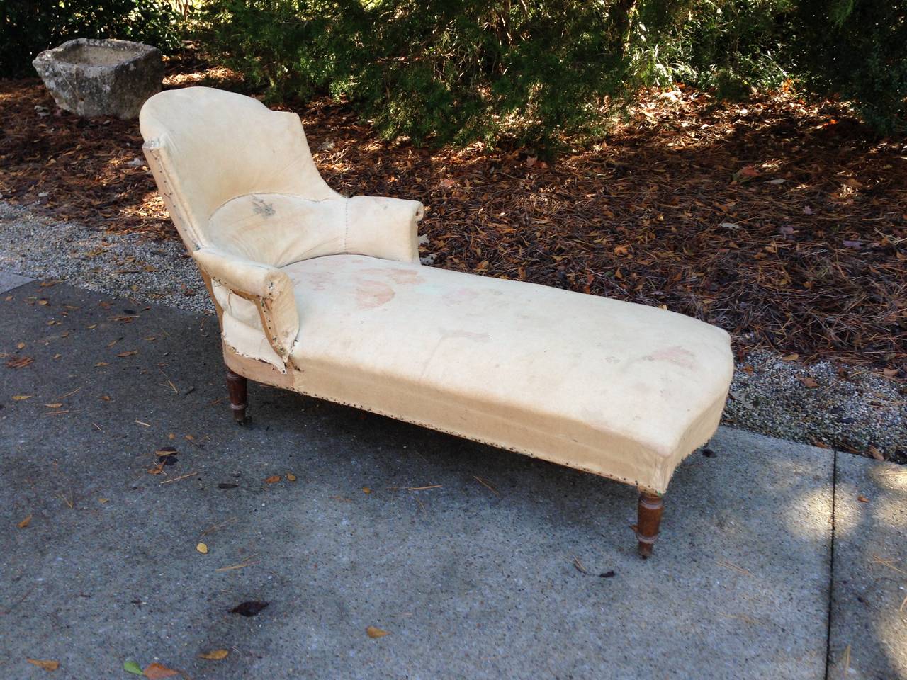 19th C French Shield Back Chaise Lounge 1