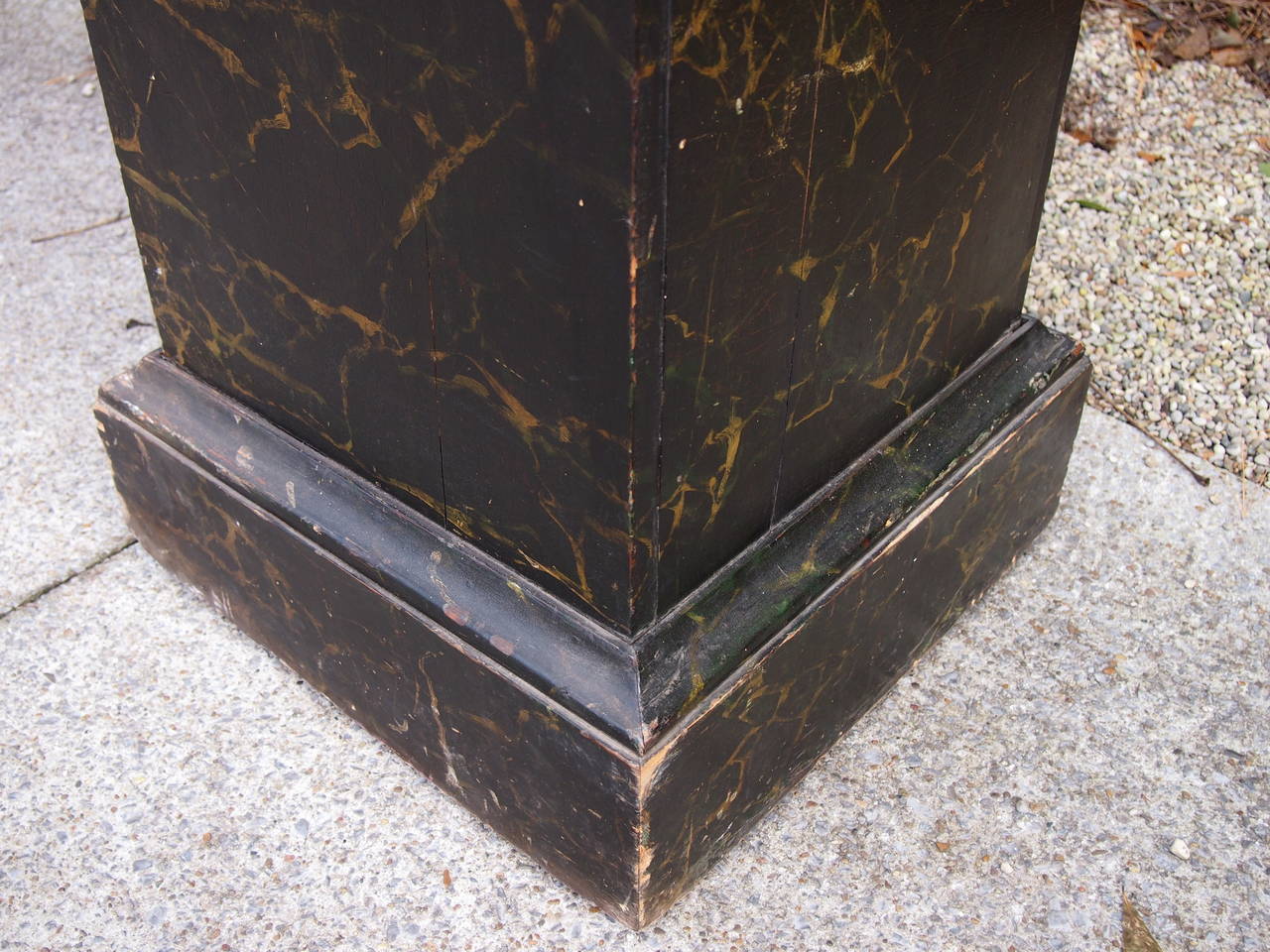 Swedish Faux Marble Painted Pedestal For Sale 3