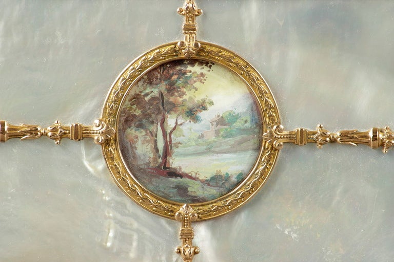 Charles X jewels box in mother-of-pearl with miniature In Good Condition For Sale In Paris, FR