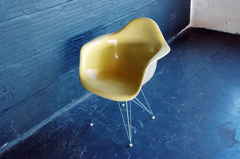 Charles and Ray Eames for Herman Miller Fiberglass DAR Eiffel Armchair