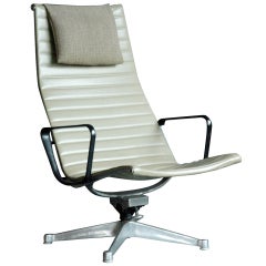Charles and Ray Eames for Herman Miller Aluminum Group Lounge Chair