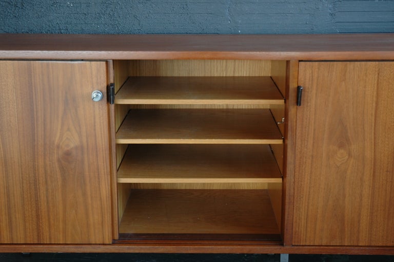 Mid-20th Century Florence Knoll Walnut 540 Credenza with Leather Door Pulls For Sale