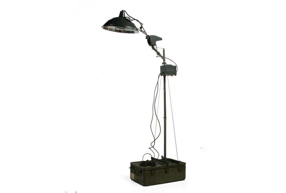 American Q-Line Collapsible Military Field Lamp
