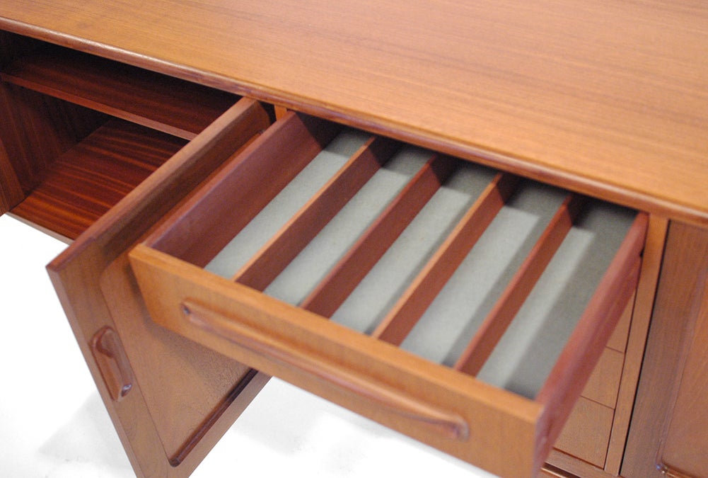 Ib Kofod Larsen for G-Plan Teak Fresco Credenza In Excellent Condition For Sale In Portland, OR