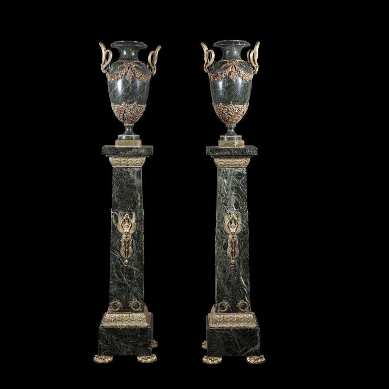Pair of Large Marble Ornamental Vases on Marble Pedestals, Louis XVI Style For Sale 1