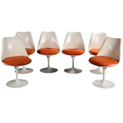 Eero Saarinen. Set of six swivel chairs.