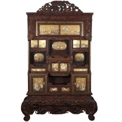 Large Japanese cabinet, Late 19th Century