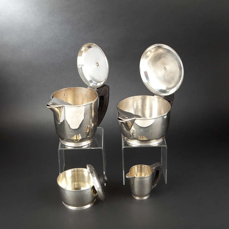 Jean-Emile Puiforcat Silver Tea Coffee Service, circa 1930 In Good Condition For Sale In Paris, FR