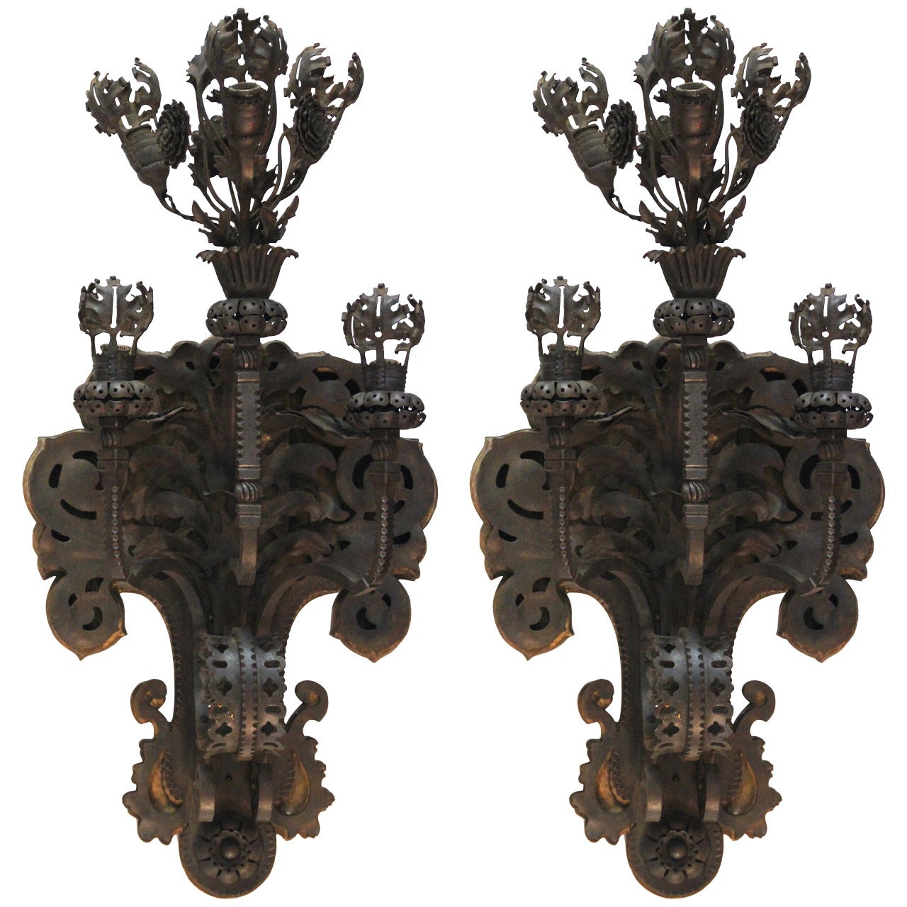 Alessandro Mazzucotelli Pair of Iron Sconces, circa 1910 Italy