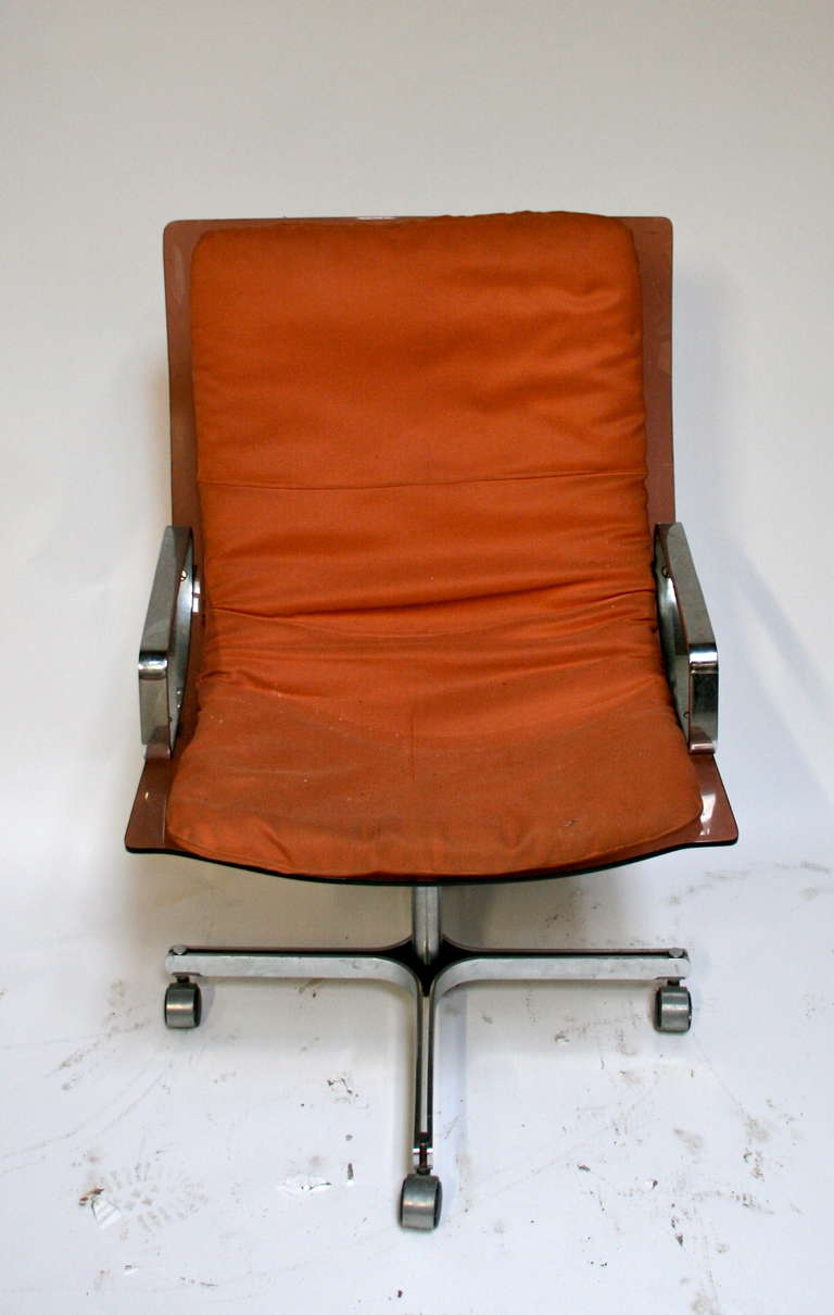 Mid-Century Modern Raphael (1912-2000) Armchair, plexiglass, metal and tissue, circa 1970, France. For Sale
