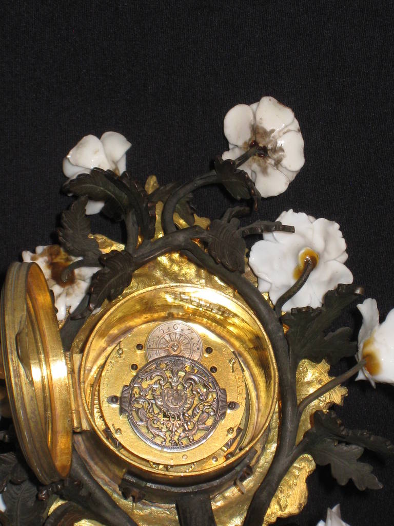 Louis XV Meissen Ormolu-Mounted Clock For Sale 1