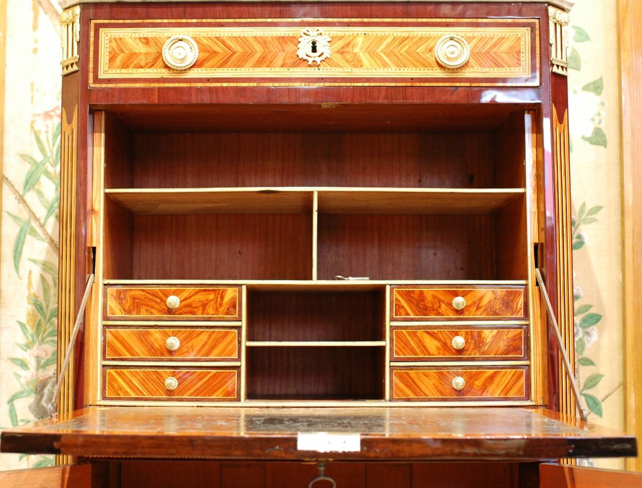French Tulipwood Amaranth and Marquetry Louis XVI Secretaire À Abattant For Sale 1