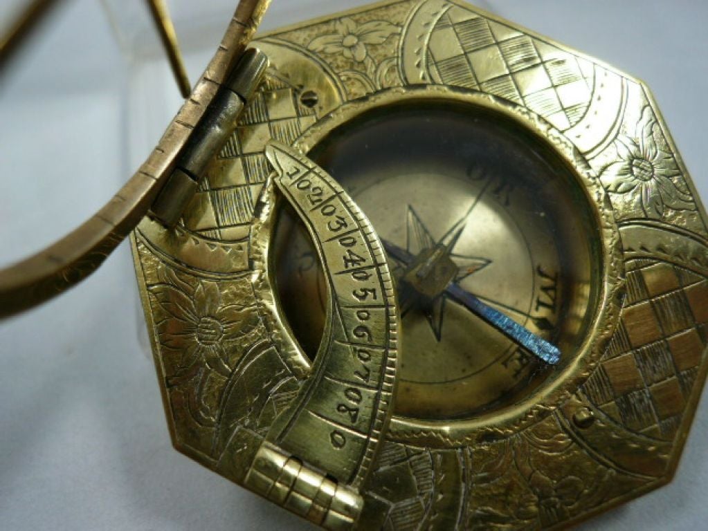 Equinoxial Pocket Sundial For Sale 3