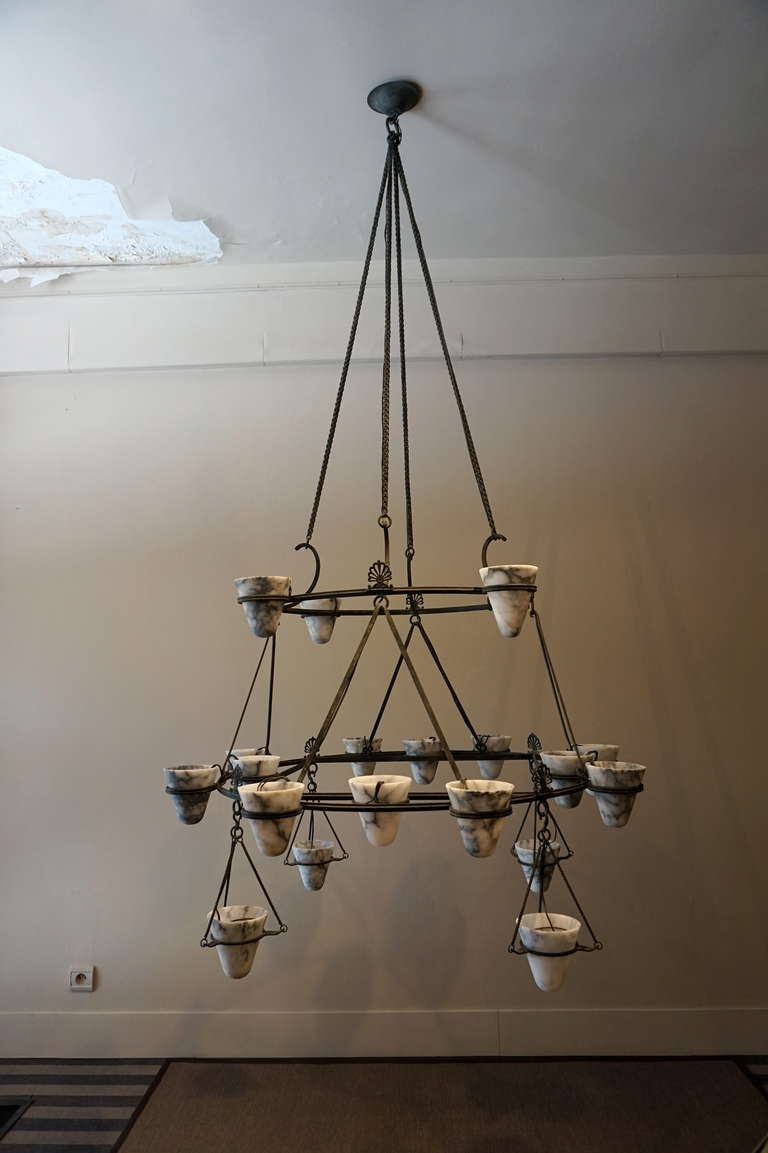Edition Guilhem Touzellier
Registered design.
Large double chandelier inspired from antic greece.
Electrified.