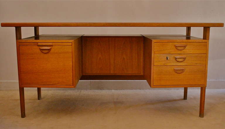 Scandinavian Modern 1960s Scandinavian Desk For Sale