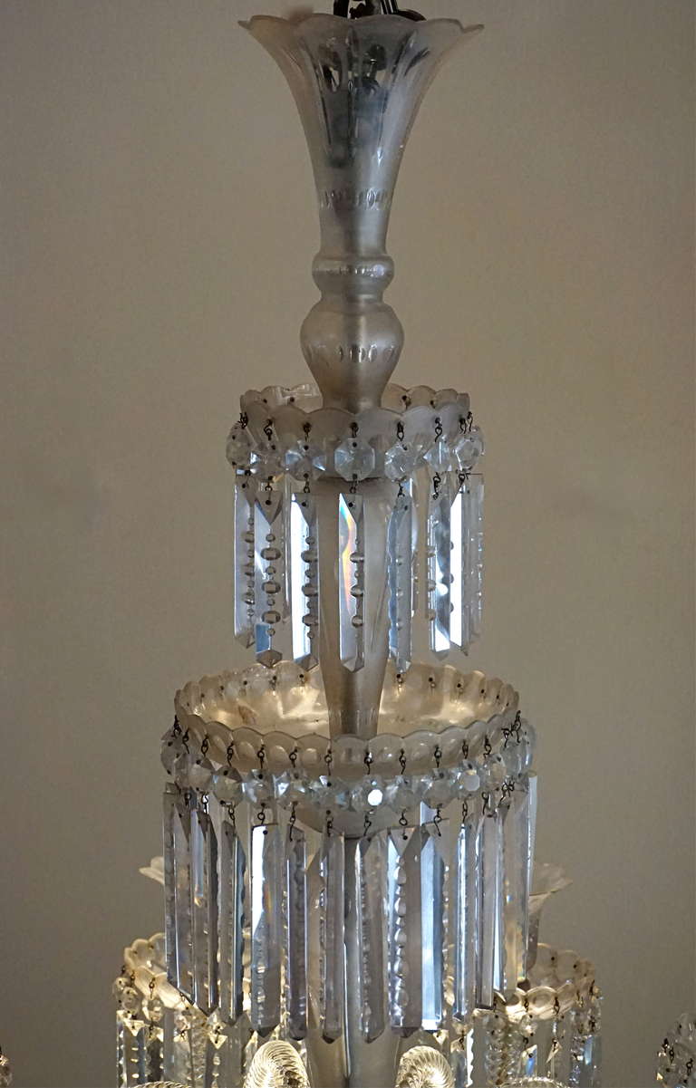 French 1900 Crystal Chandelier with Eight Lights
