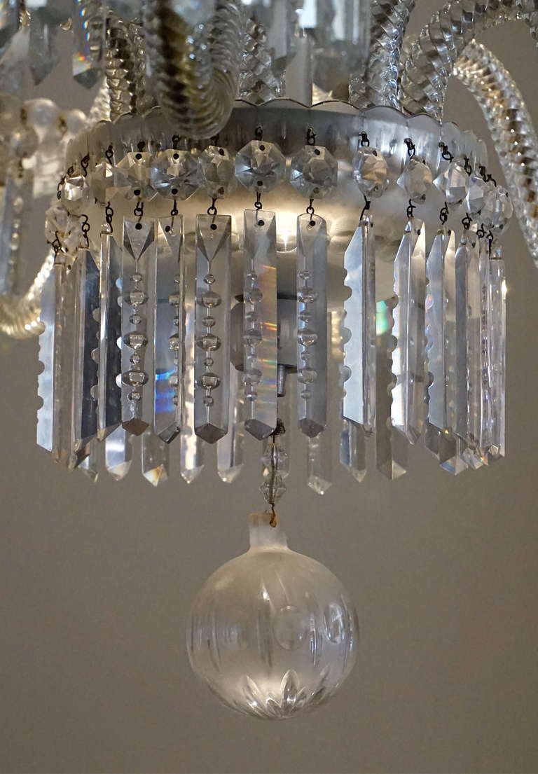 1900 Crystal Chandelier with Eight Lights In Excellent Condition In Nice, Cote d' Azur