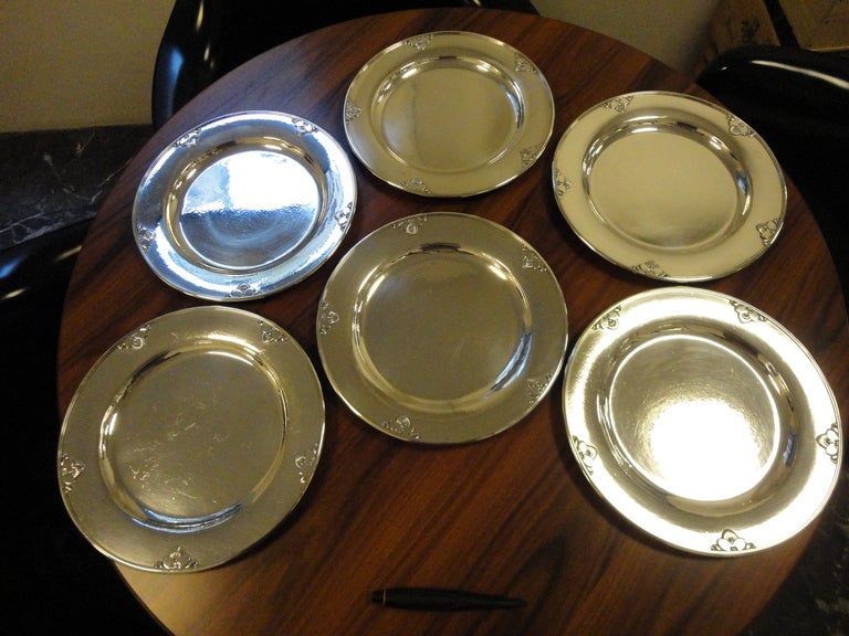 A set of six rare Georg Jensen Cactus dinner charger plates In Excellent Condition In Copenhagen, DK