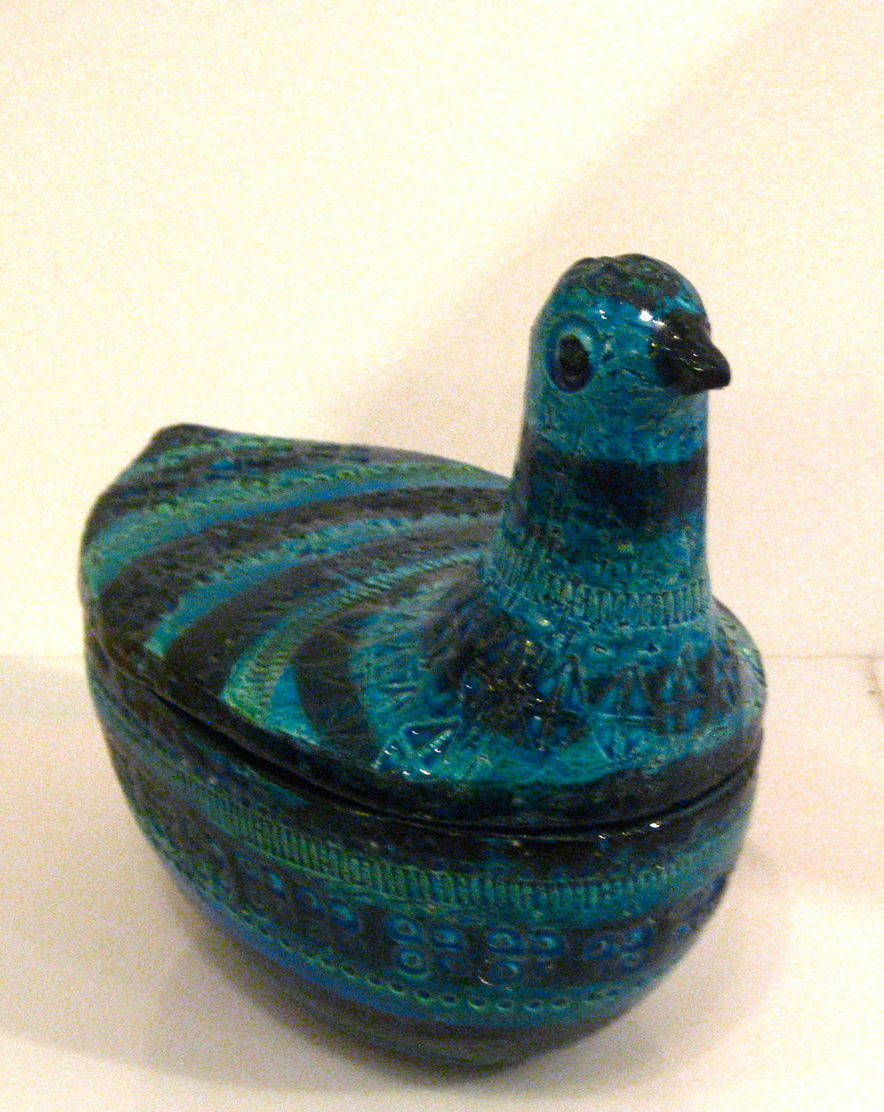 Whimsical ceramic bird box designed by Aldo Londi for Bitossi imported by Raymor, circa 1950s great condition retains its label.