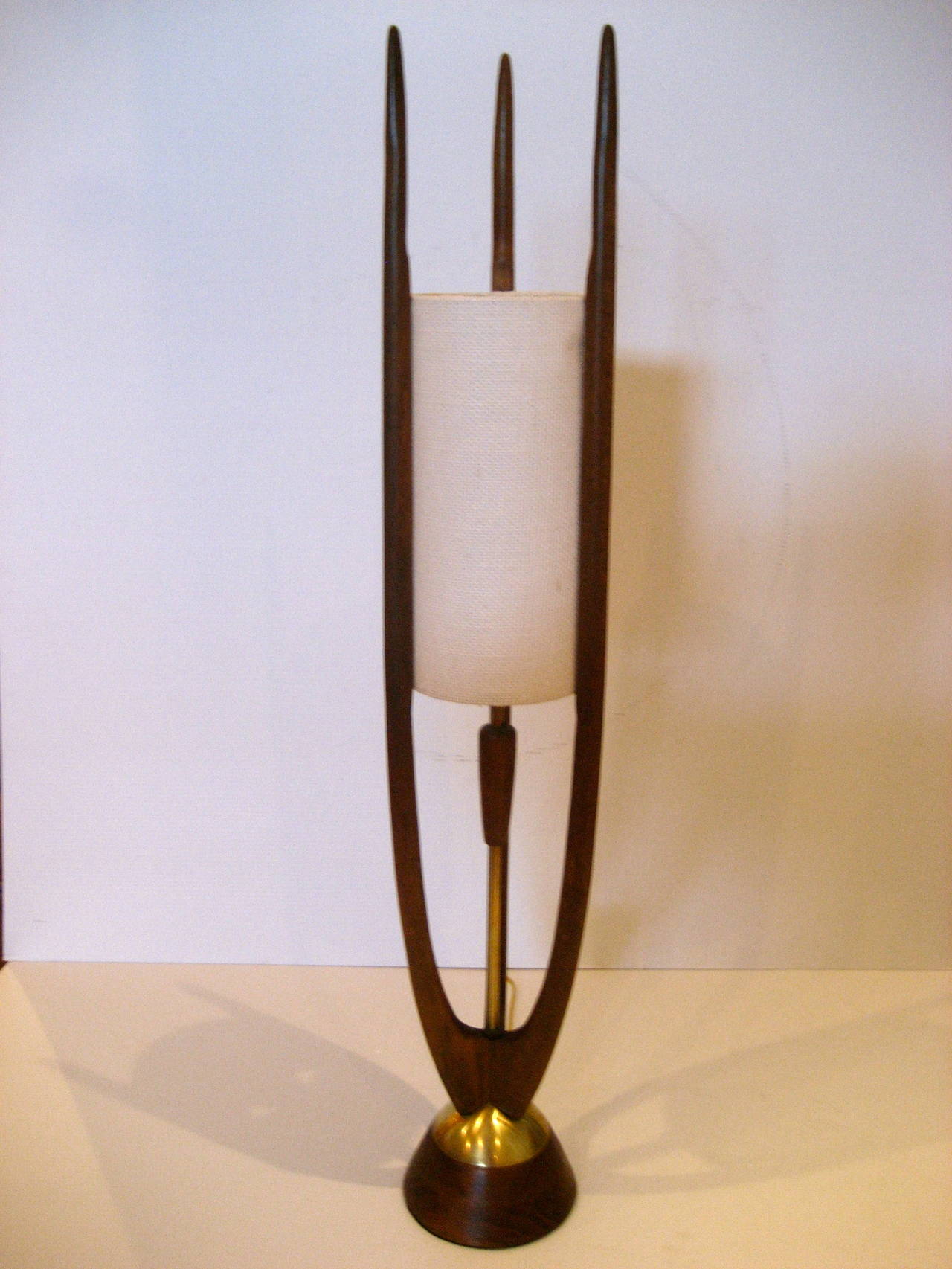 1950s American Modern Tall Lamp by Modeline In Excellent Condition In San Diego, CA