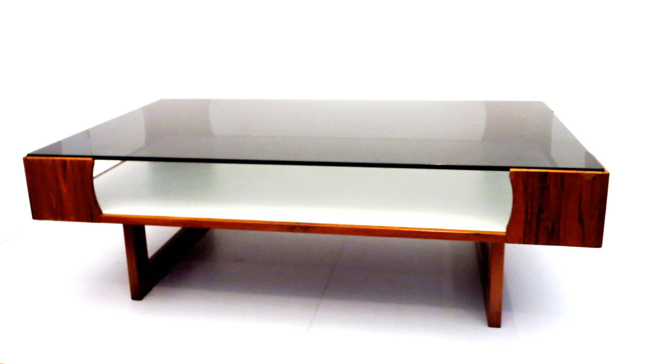 Coffee Table Display Case - Antique Oak Coffee Table Display Case - Maanzzon found this on youtube and tipped me.