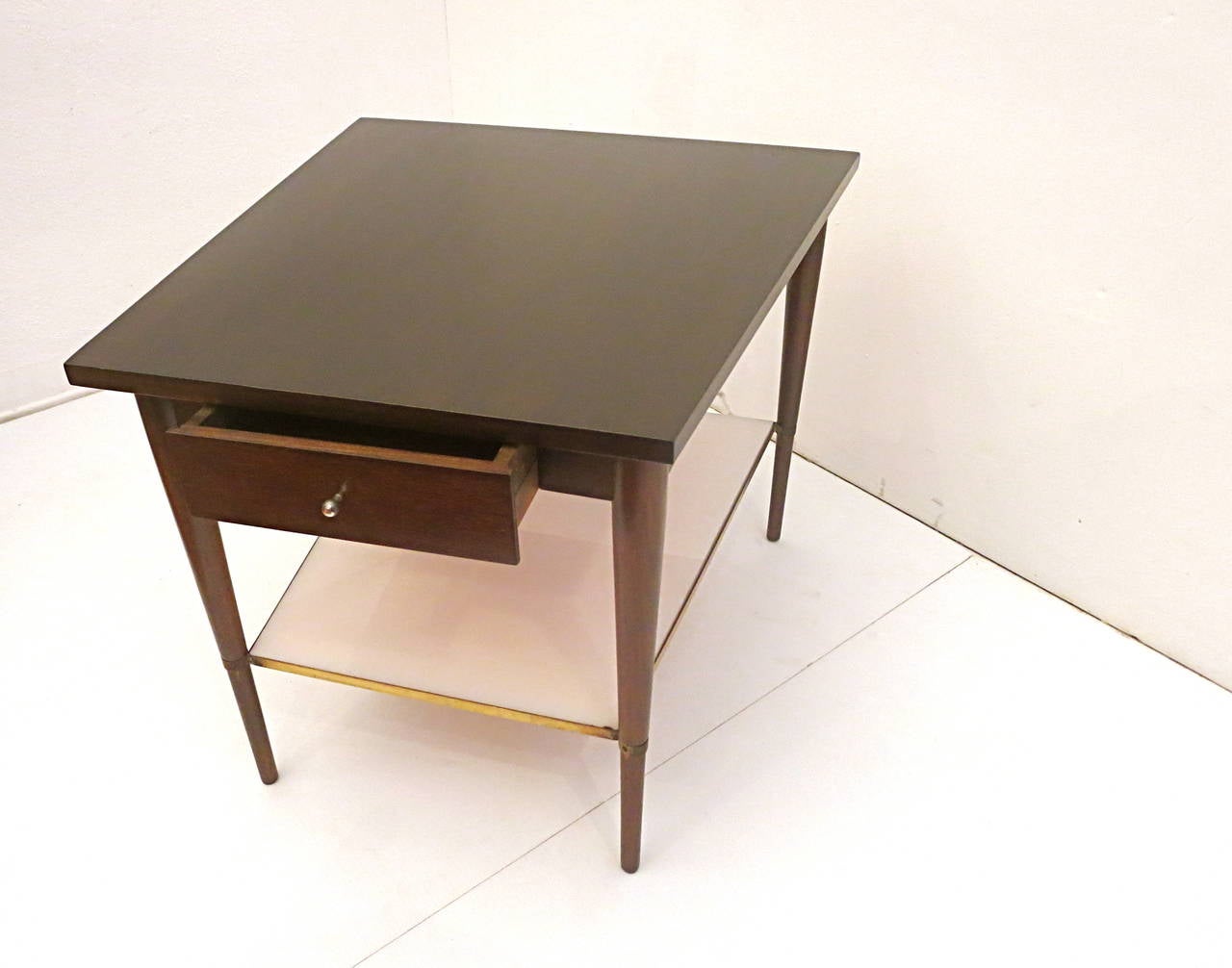 Mid-Century Paul McCobb Wedge Table Mod.7014, Connoisseur Collection In Excellent Condition In San Diego, CA