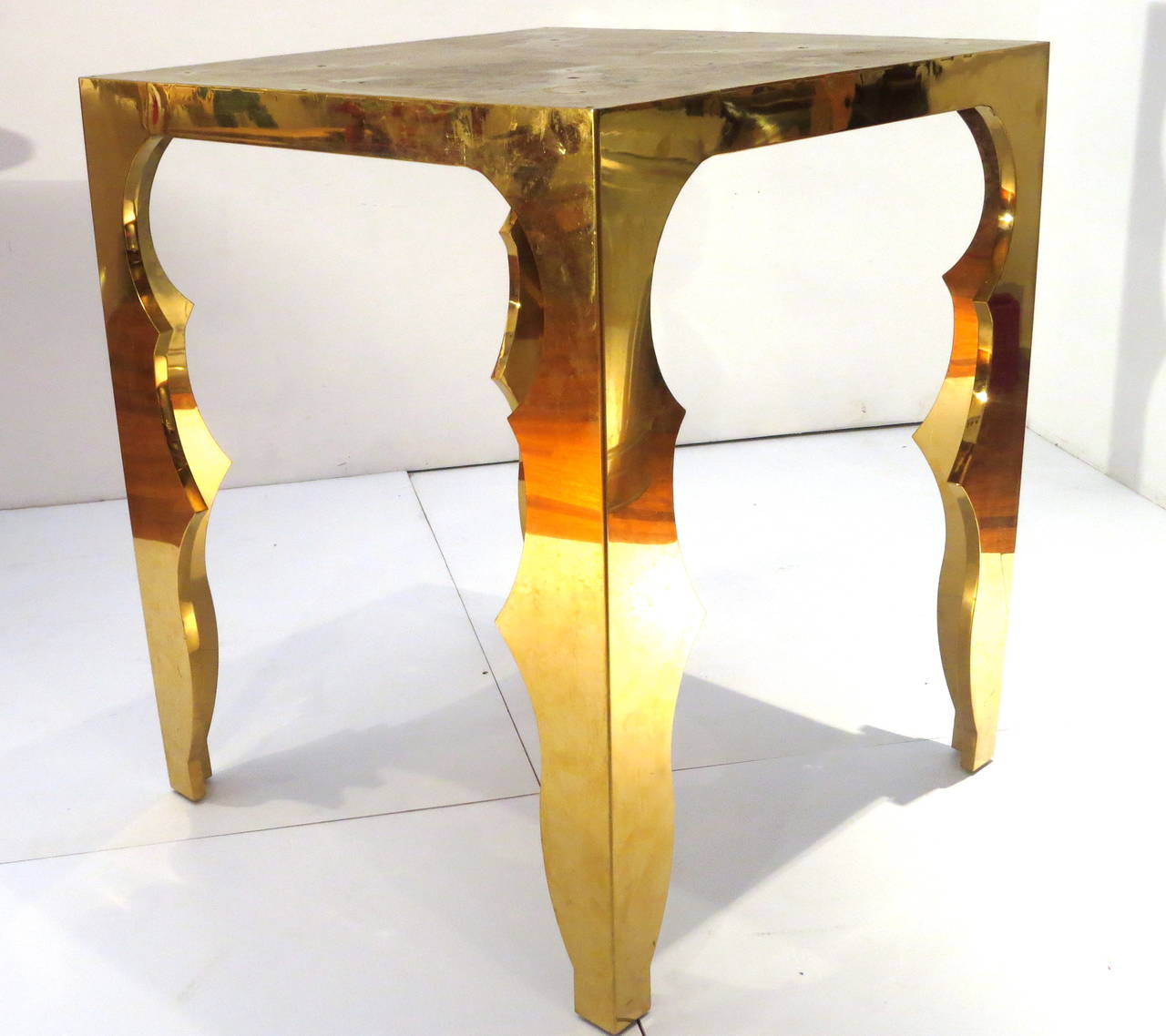 American Monumental Large Brass Entry Table Hand-Hammered Top Scalloped Edge