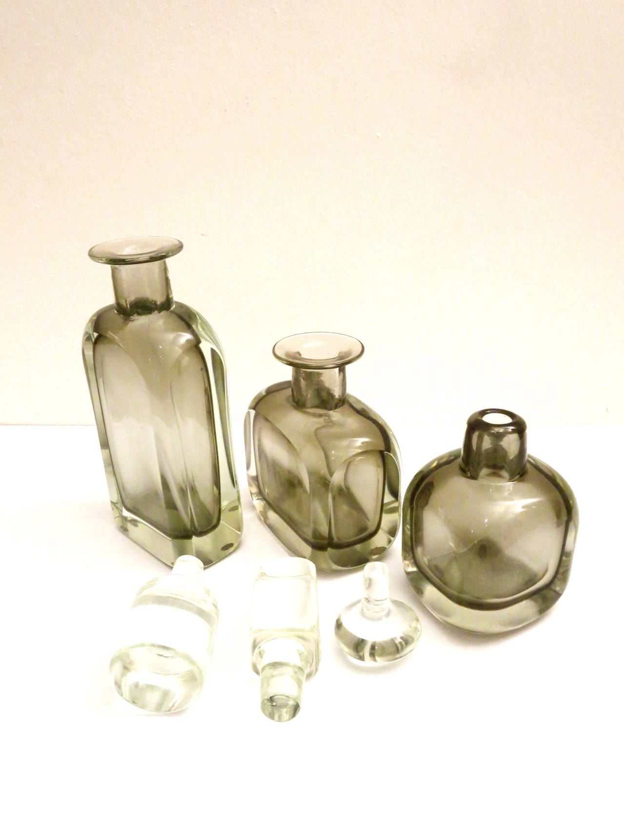 Set of Three Decanters by Seguso Murano, Italy, Sommerso Glass In Excellent Condition In San Diego, CA