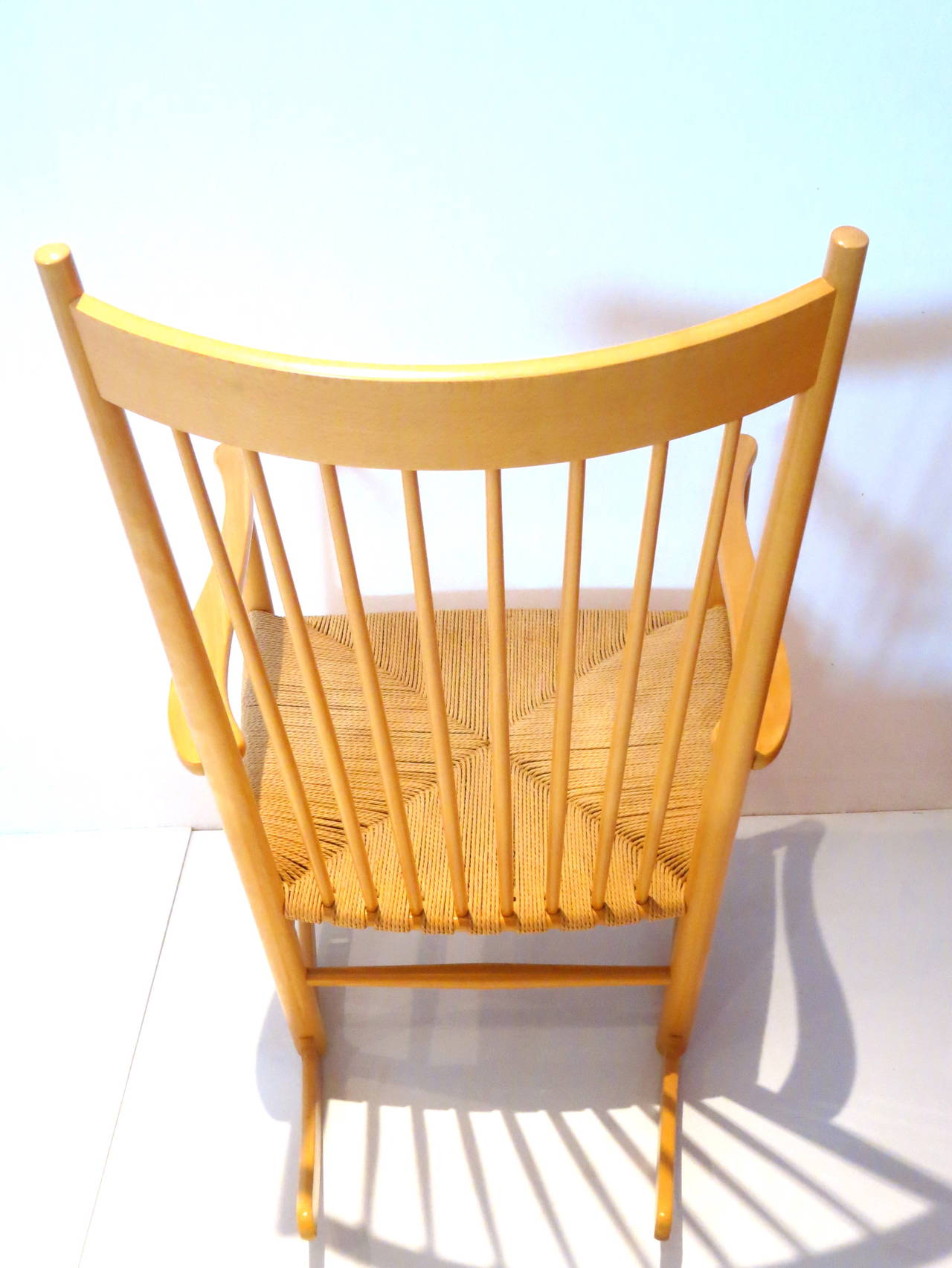 hans wegner j16 rocking chair