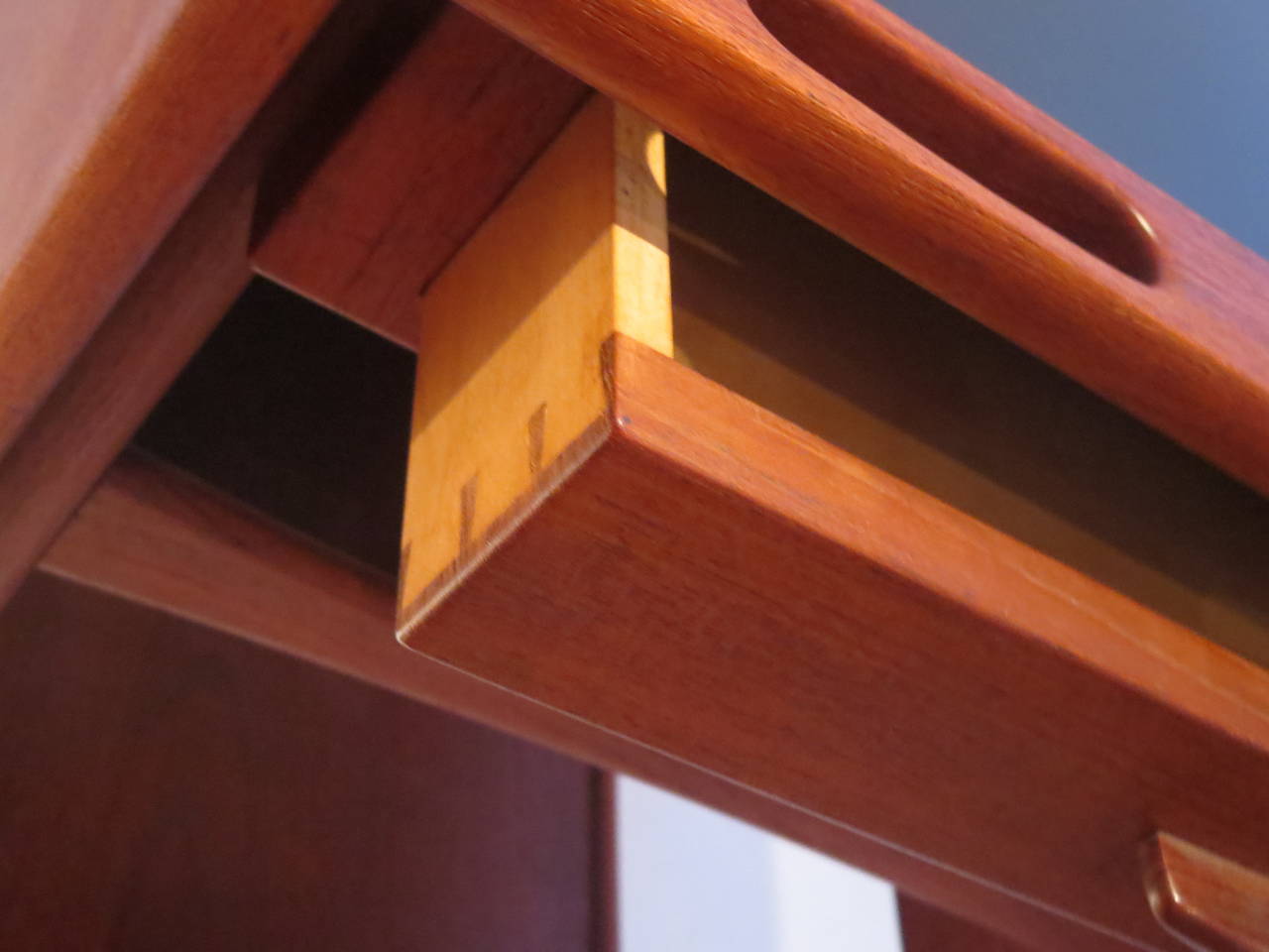 Teak Serving Table with Swivel-Top and Drop-Leaf Sides by Pontoppidan Ludvig 1