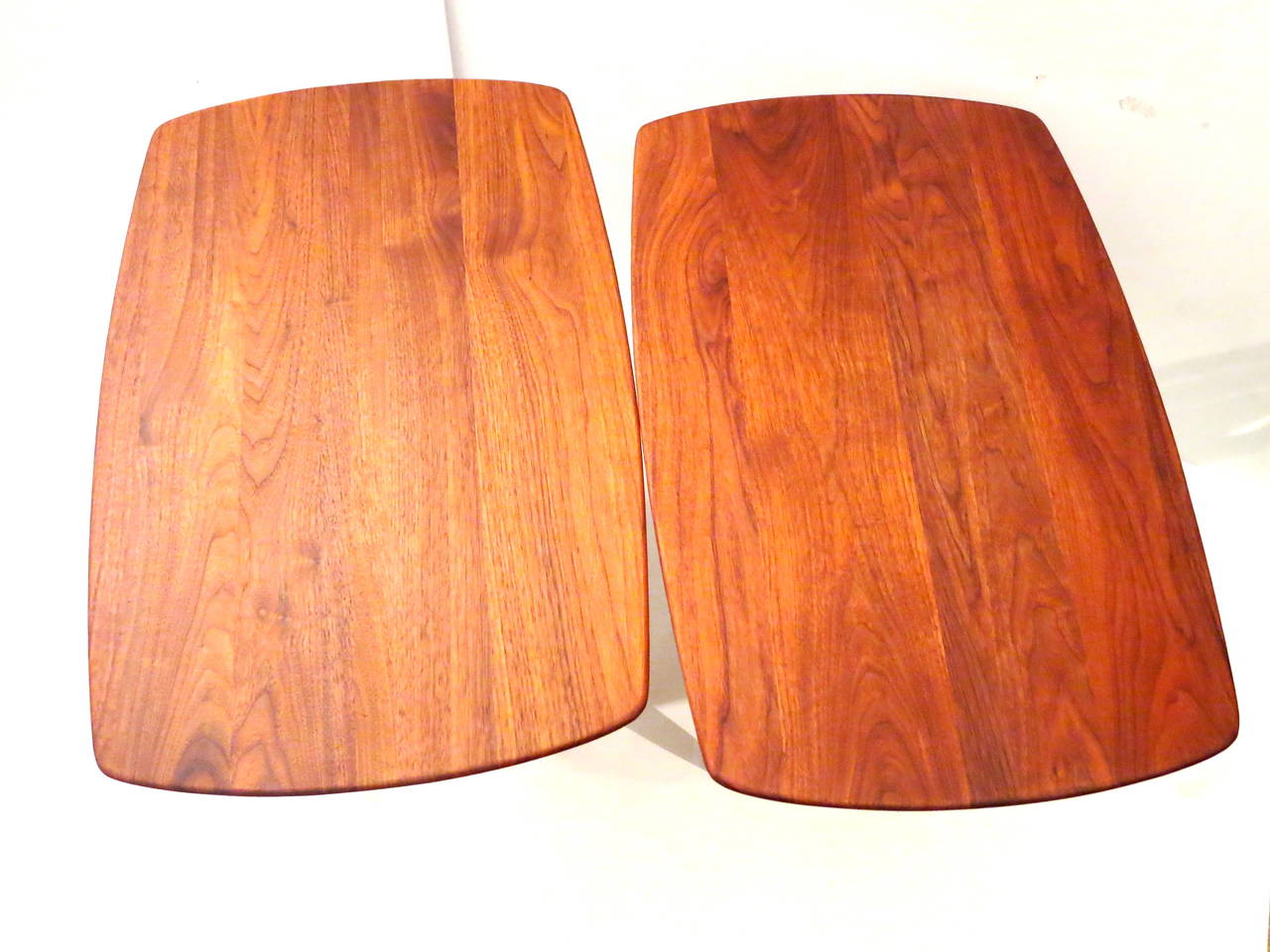 Mid-Century Modern American Modern pair of solid walnut end tables by Ace-Hi of California
