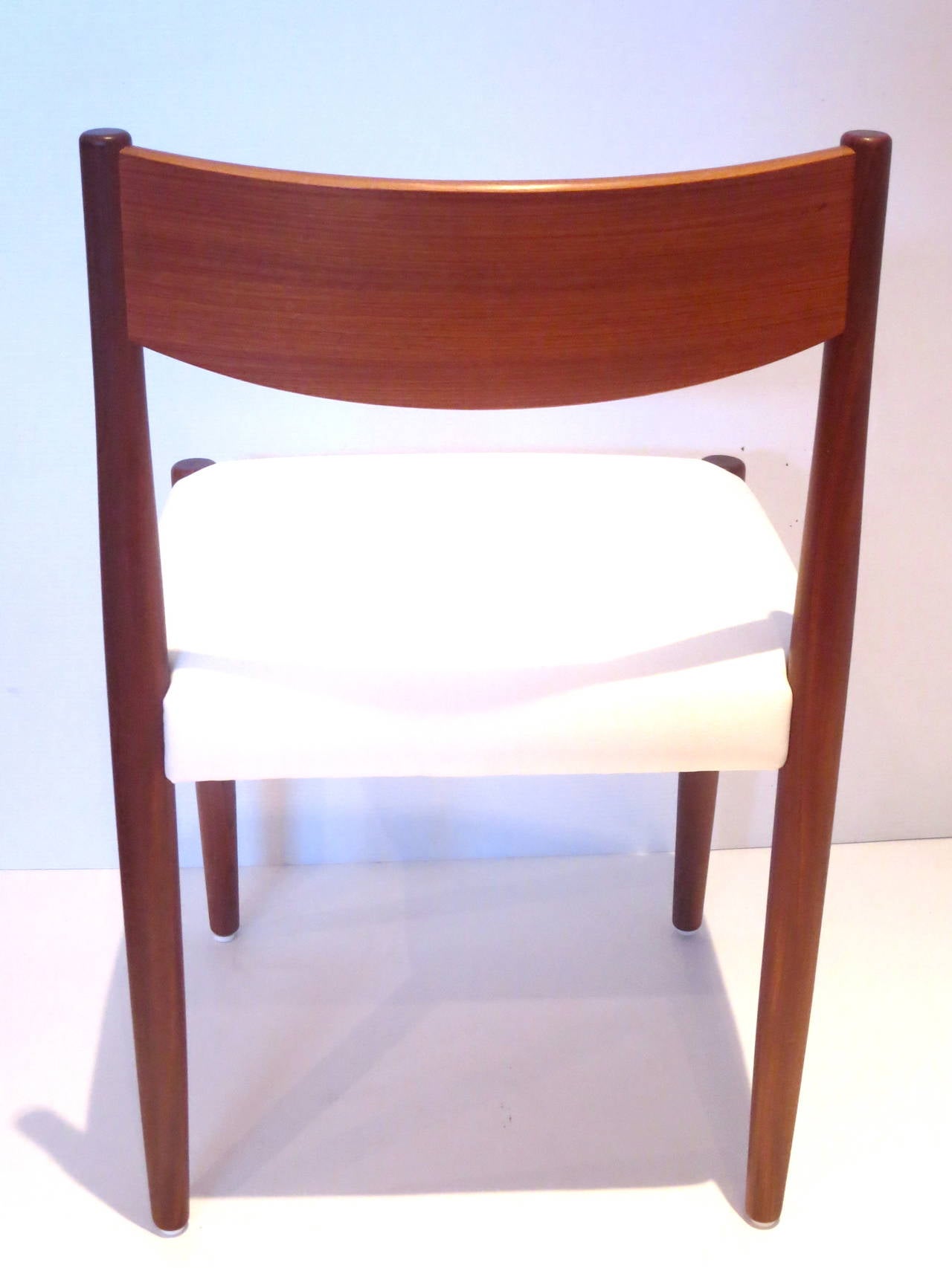 Scandinavian Modern Nice set of 4 Dining chairs design by Poul Volther for Frem Rojle in teak
