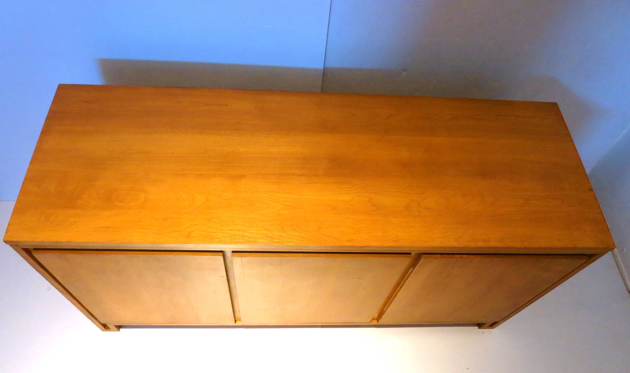 20th Century 1950s Solid Maple Sideboard or Credenza Design by Russel Wright for Conant Ball