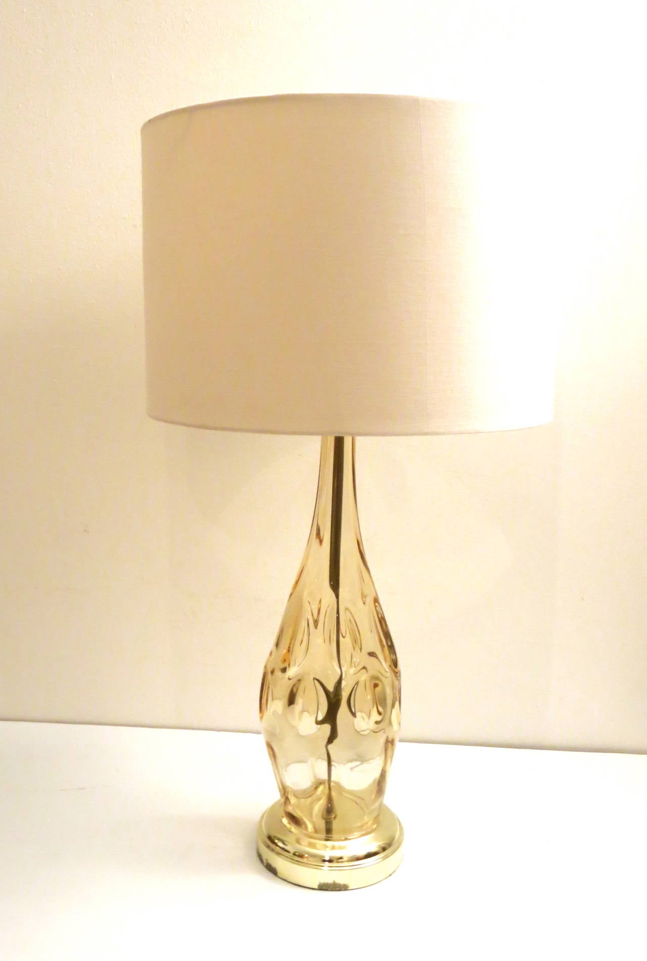 20th Century 1950s Murano Italian tall thick scaloped glass lamp with brass fittings