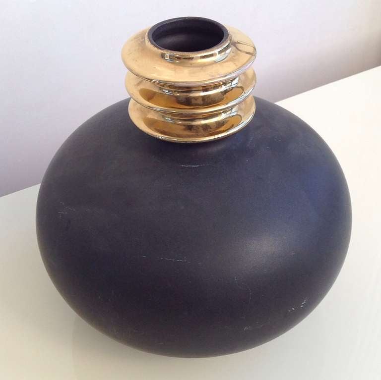 Nice German Ceramic Vase with Beautiful Golden Rim In Good Condition In Brussels, BE