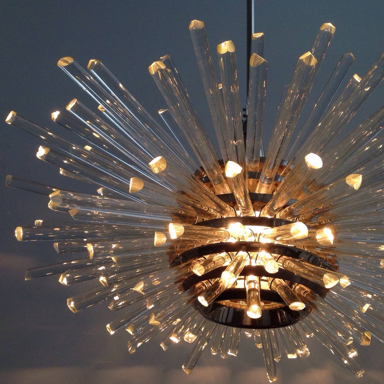 Beautiful Austrian radiant Mid-Century "Miracle" chandelier, designed by Prof. Friedl Bakalowits, made by his company Bakalowits & Sons, Vienna, Austria in the 1960s. Nickel-plated version, with clear crystal glass rods. Stunning