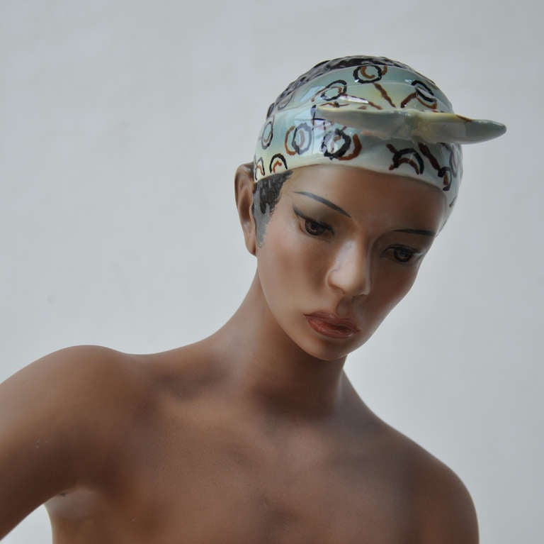 (free shipping worldwide) Porcelain Sculpture, Torino (italy), By Le Bertetti. 1
