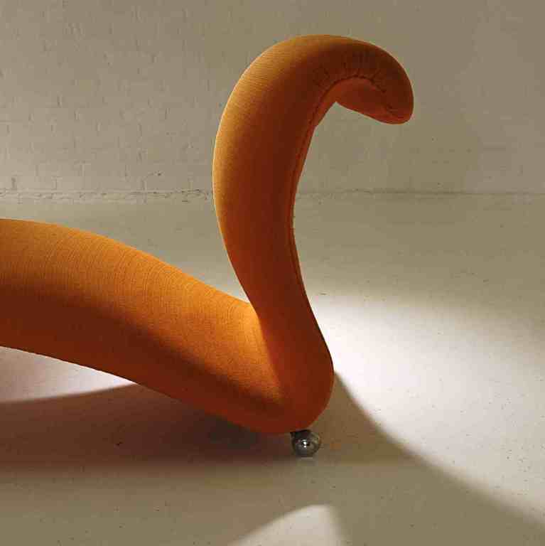 Very rare, this chaise longue, designed by Verner-Panton in 1962-1963 for Storz & Palmer in cooperation with Metzeler, Germany. "Only Procuced For a Year."

More pictures and with a higher resolution are available on request, please