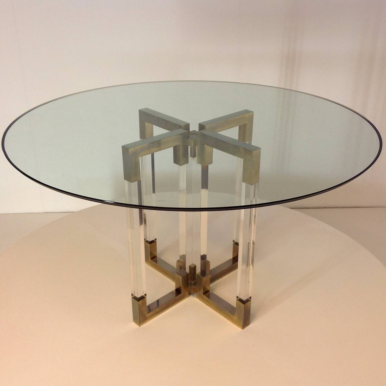 Exceptionally beautiful dining or presentation table by Roche Bobois, anno 1970 1