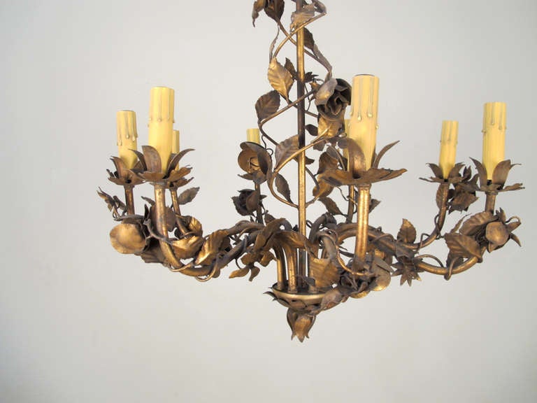 Gold Gilt Chandelier In Excellent Condition For Sale In Encinitas, CA