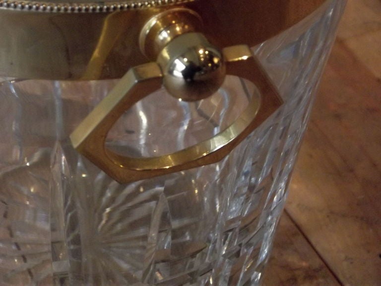 Ice bucket