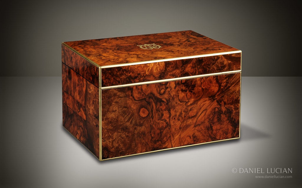 Antique Jewelry Box in Burr Walnut For Sale 3