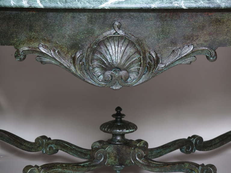 Louis XV Centre Table with Marble Top, France, 18th Century In Excellent Condition For Sale In Isle Sur La Sorgue, Vaucluse