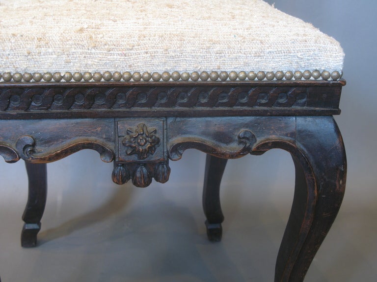 Geschnitzter Beistellstuhl im Louis-XV-Stil, Frankreich im Angebot 2