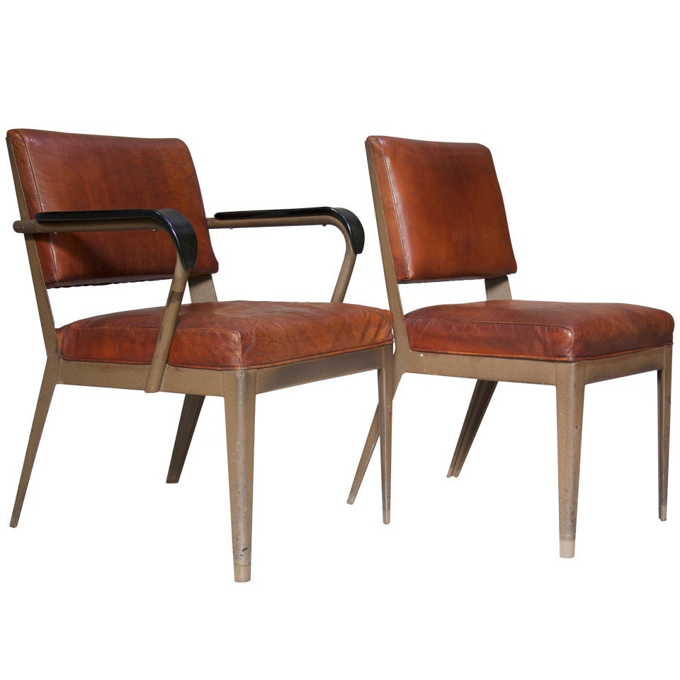 Ledergepolsterter Stuhl und Sessel mit Lederbezug – Spanien, 1950er Jahre im Angebot