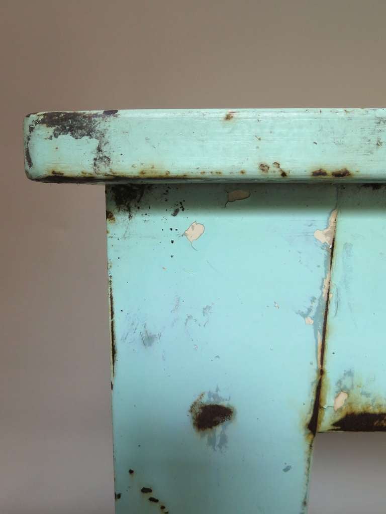 Milieu du XXe siècle Table en fer peint - France, années 1950 en vente